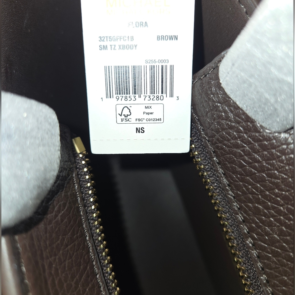 NWT Michael Kors Flora Signature Logo & Pebbled Leather Crossbody Bag - Picture 8 of 9